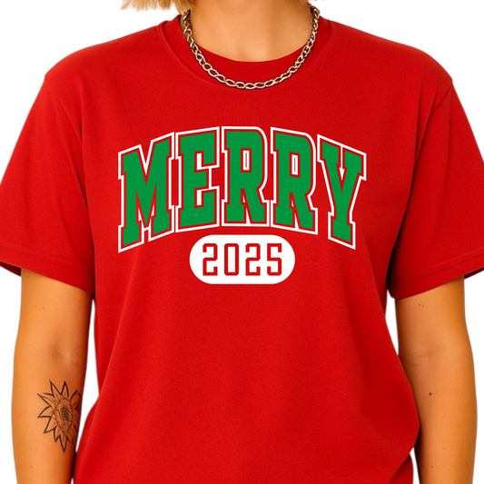 Merry 2025 Christmas Shirt – Family Matching Christmas Tees, Retro Merry T-Shirt, Holiday Crew Outfits